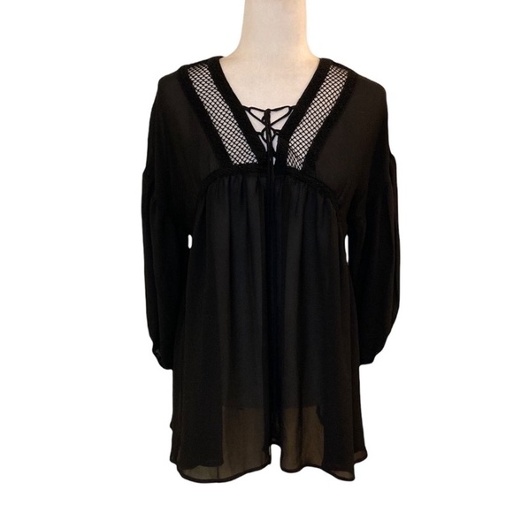 Umgee Tops - Umgee sheer lace up top